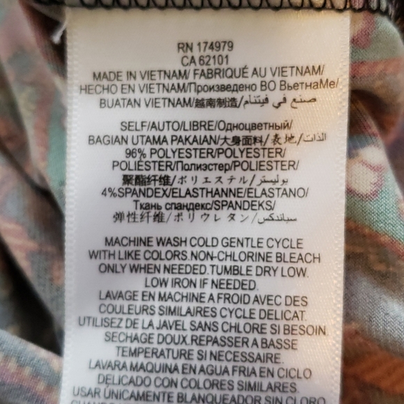 BCBGENERATION Black Tribal Print Sleeveless racerback top - Picture 7 of 7